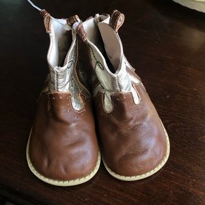 Livie and Luca boots 5T euc